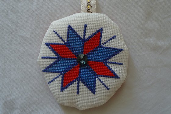 Работа «Оберег с Родноладой»