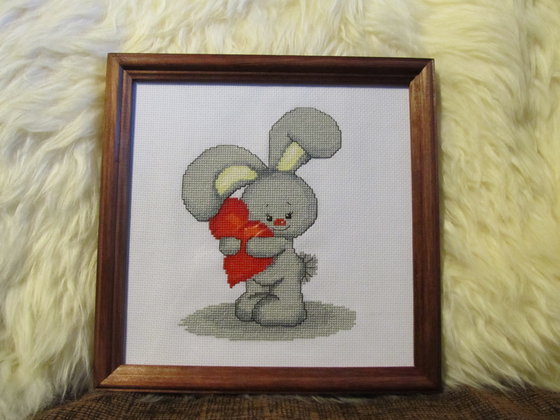 Работа «Зайка с сердечком»