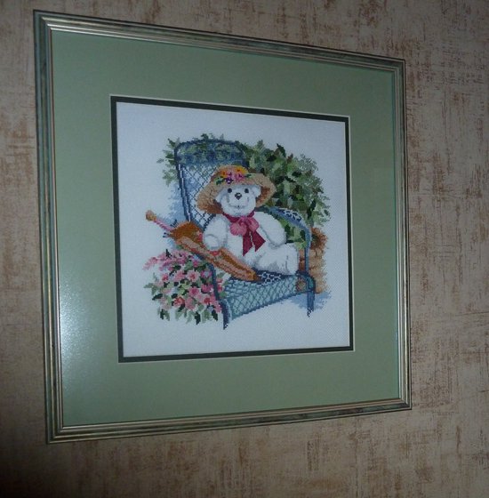 Работа «Картина "Игрушка Мишка на скамейке"»