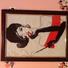 Работа «Девушка с сигарой»