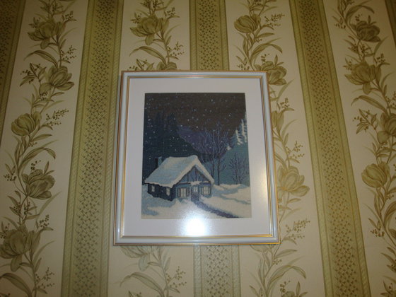 Работа «Домик в сугробах»