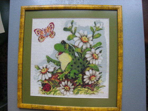 Работа «Лягушка в цветах»