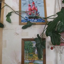 Работа «Алые паруса - бисер; Тропинка к храму - шерсть»