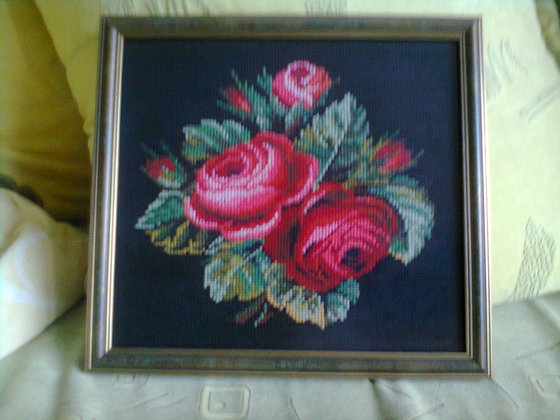 Работа «РОЗЫ НА ЧЕРНОМ.»