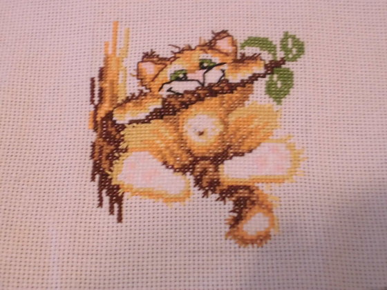 Работа «Котенок на дереве»