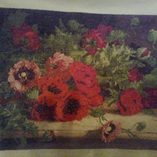 Работа «Маки на столе»