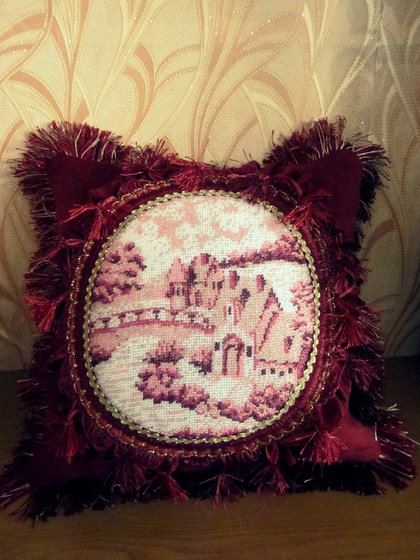 Работа «Подушка "Уютный замок"»