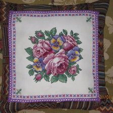 Работа «подушка "розовые розы"»