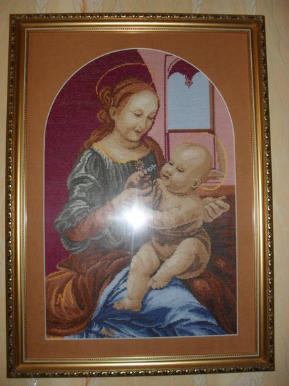 Работа «мадонна с младенцем»