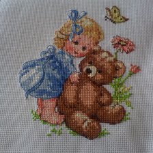 Работа «Девочка с мишкой»