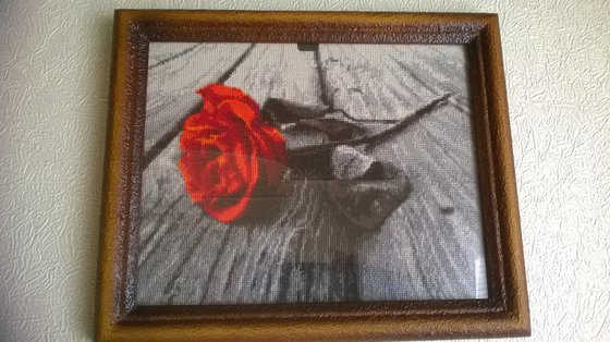 Работа «Роза на полу»