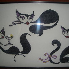 Работа «Миром правят киски»