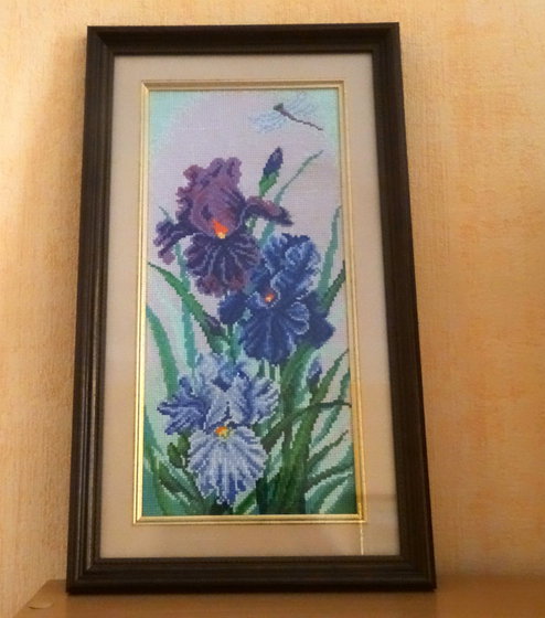 Работа «прекрасные ирисы Подарок подруге Галине»