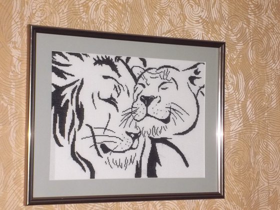 Работа «Львы монохром»