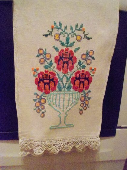 Работа «Декоративное полотенце для кухни»