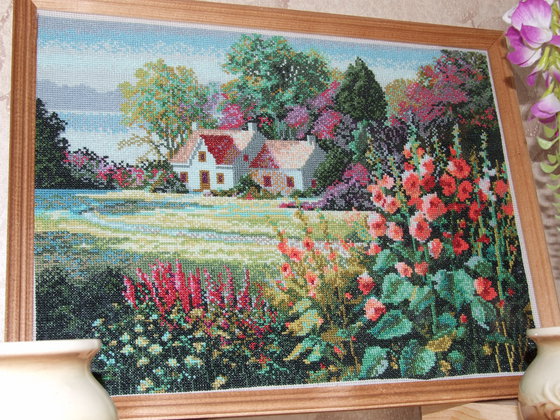 Работа «Цветущая мальва»