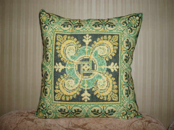 Работа «подушка  орнамент»