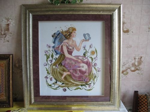 Работа «Фея-бабочка, частично бисер и стразы сваровски»