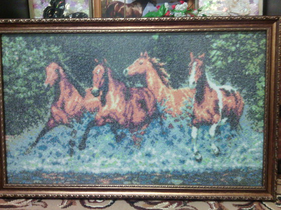 Работа «Лошади бегущие по воде»
