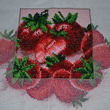 Работа «клубнички бисером»