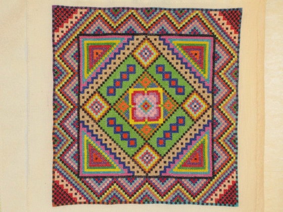 Работа «Подушка. Орнамент.»