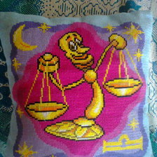 Работа «Подушка "весы"»