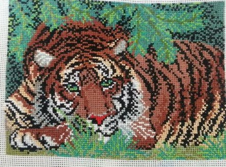 Работа «Тигр под елкой»