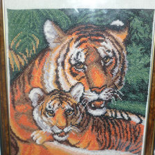 Работа «Тигрёнок с мамой»