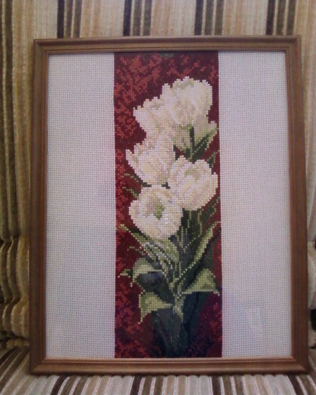 Работа «Белые тюльпаны»