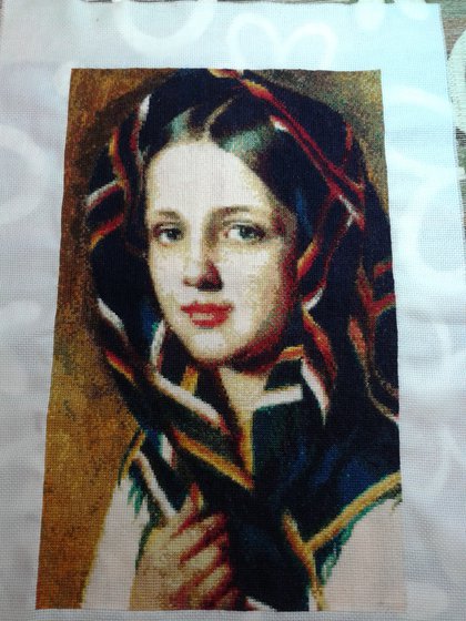 Работа «Девушка в платке»