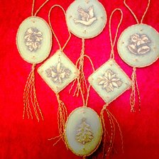 Работа «Новогодние пинкипы на елку "Голубая мечта"»