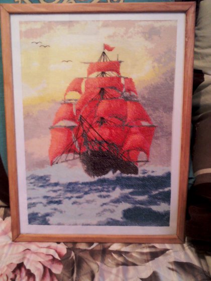 Работа «Алые паруса (полукрест)»