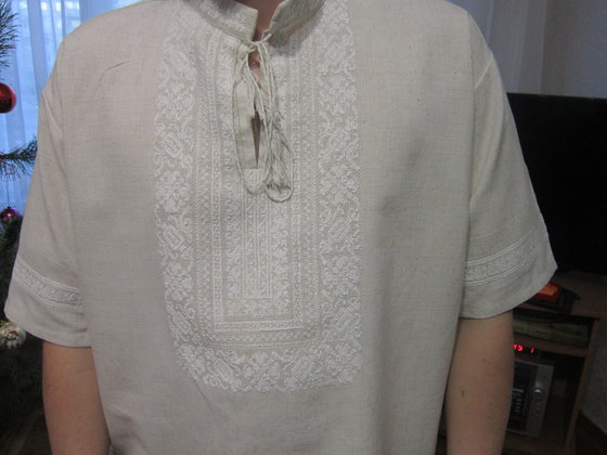 Работа «Вышиванка на льне»