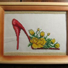 Работа «Цветочная туфелька с розой»