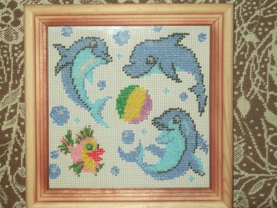 Работа «дельфины    вышивка бисером»