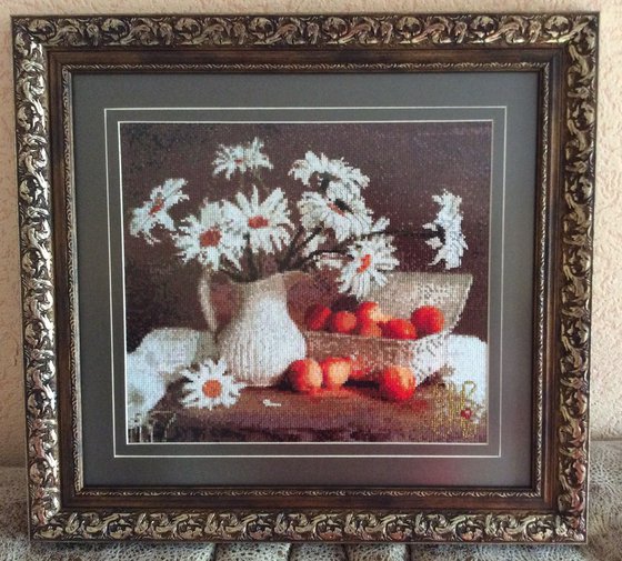 Работа «Натюрморт. Ромашки, персики.»