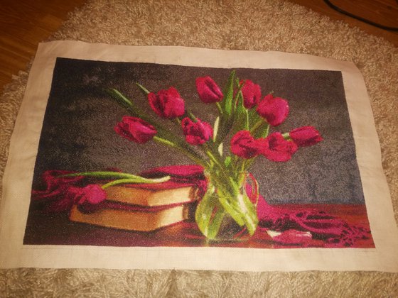 Работа «Тюльпаны 300 х 188 крестиков. 100 цветов. Нитки гамма»