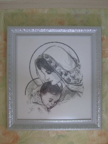 Работа «Мадонна с младенцем»