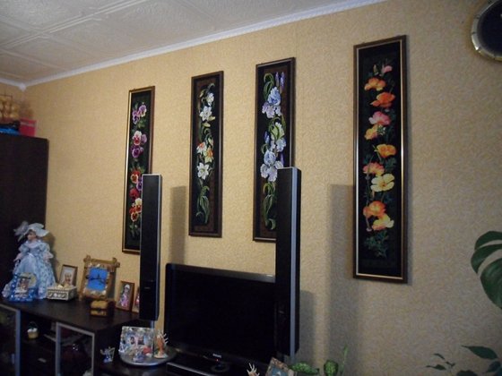 Работа «Анютины глазки,нарциссы,ирисы,калифорнийские маки.»