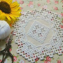 Работа «Салфетка в технике Хардангер»