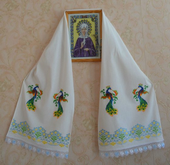 Работа «Рушник с павлинами»