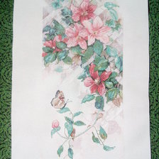 Работа «Цветы и бабочка»