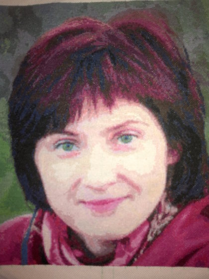 Работа «красная женщина»