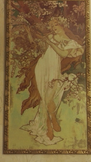 Работа «Весна (Альфонс Муха)»