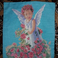 Работа «ангелочек в розах-подушка»