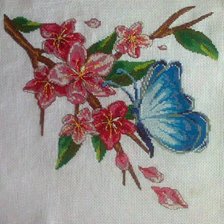 Работа «БАБОЧКА НА ВЕТКЕ САКУРЫ»