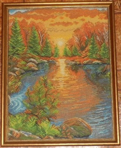 Работа «Мамина вышивка уже в багете.»