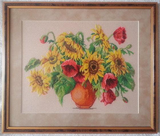 Работа «Маки и подсолнухи»