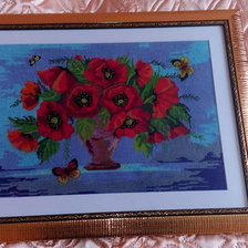 Работа «МАКИ в вазе»