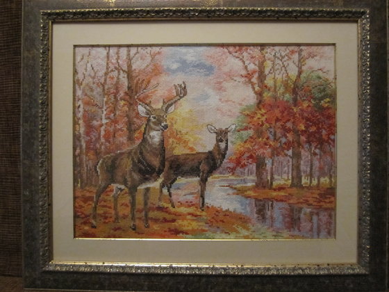 Работа «Олени в осеннем лесу»